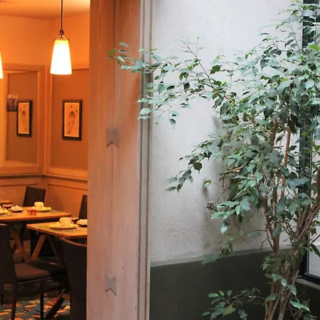 Relais Monceau Hotel